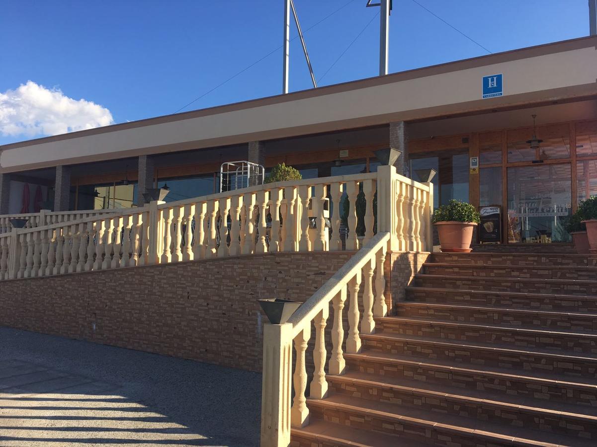 Hostal Venta Del Peral Cullar de Baza Exterior photo